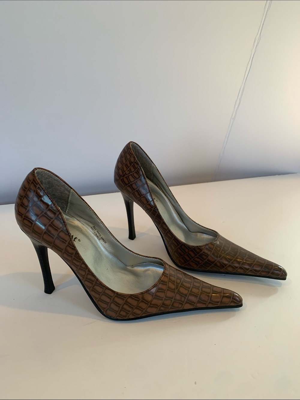 Miss Me Women’s Size 6 Brown Croc Embossed Pointed Toe Stiletto 4” High Heels